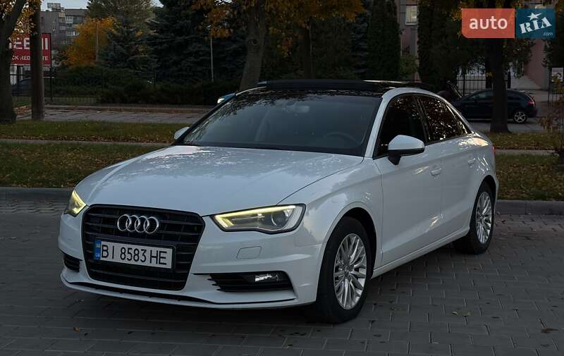 Седан Audi A3 2016 в Черкассах