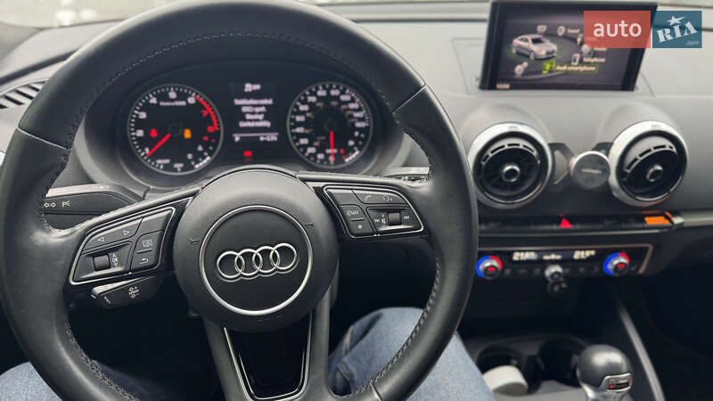 Седан Audi A3 2017 в Ізюмі