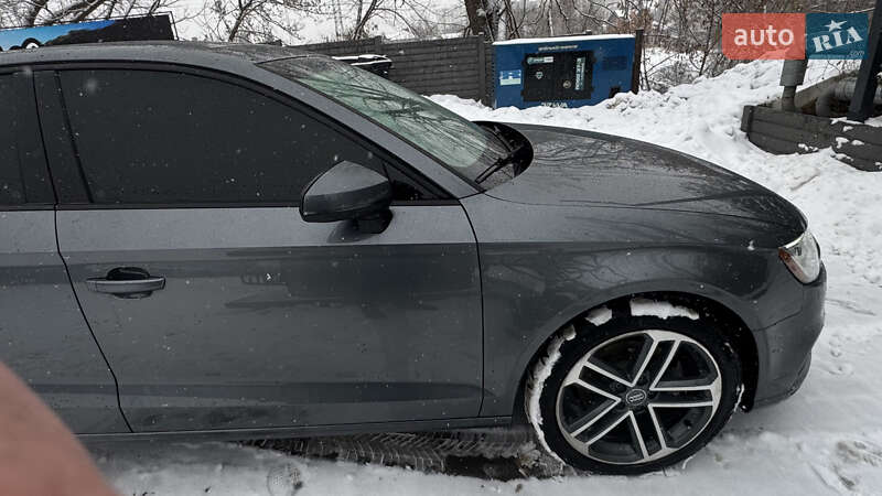 Седан Audi A3 2017 в Ізюмі