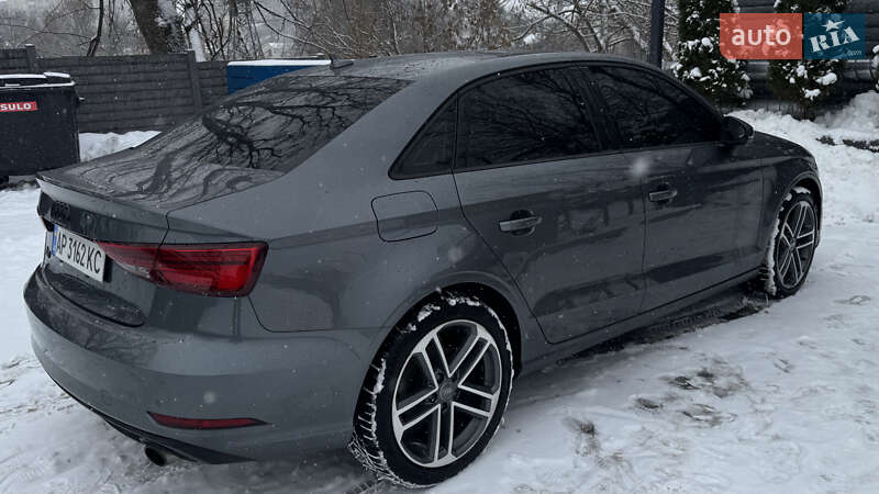Седан Audi A3 2017 в Ізюмі