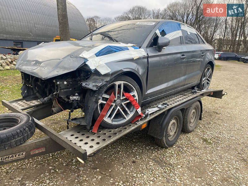 Седан Audi A3 2017 в Киеве фото 3 Седан Audi A3 2017 в Киеве