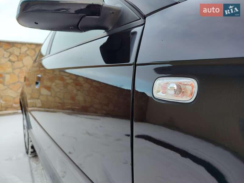 Хэтчбек Audi A3 2006 в Черновцах