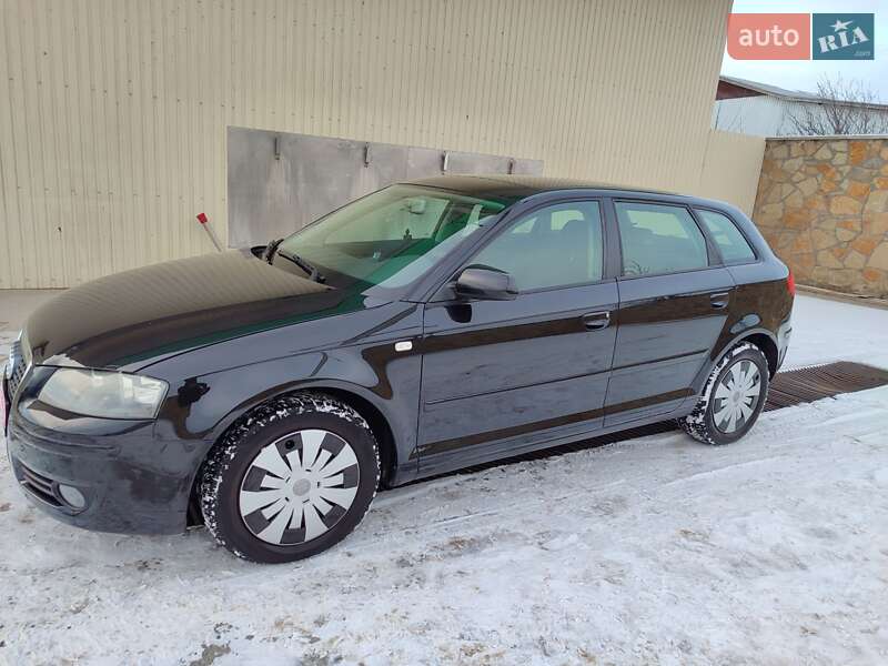 Хэтчбек Audi A3 2006 в Черновцах
