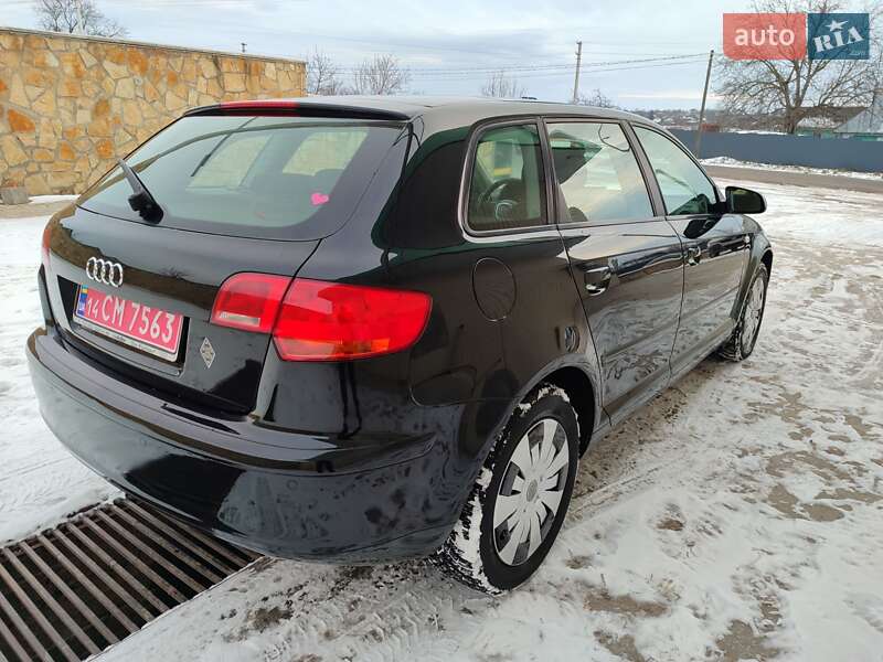 Хэтчбек Audi A3 2006 в Черновцах