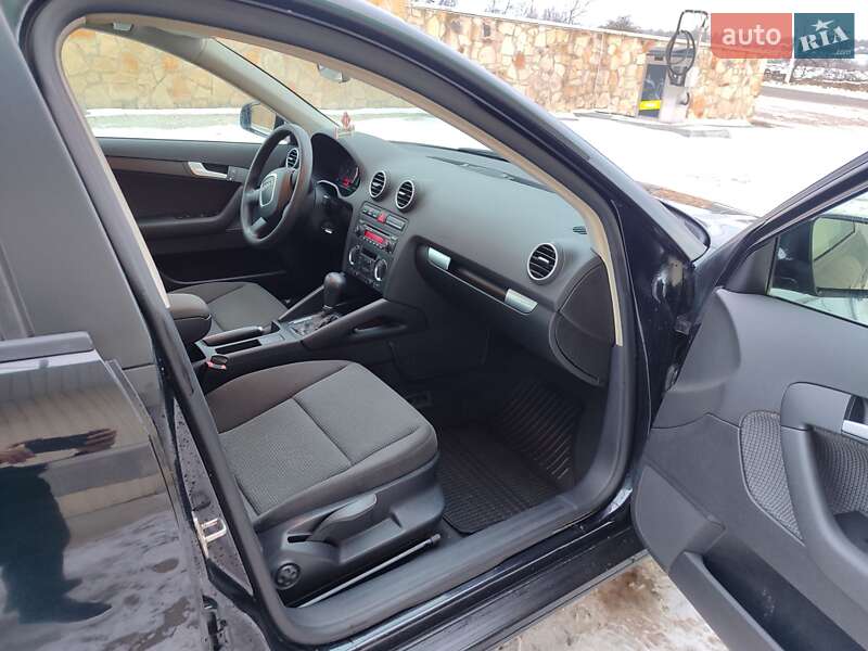 Хэтчбек Audi A3 2006 в Черновцах