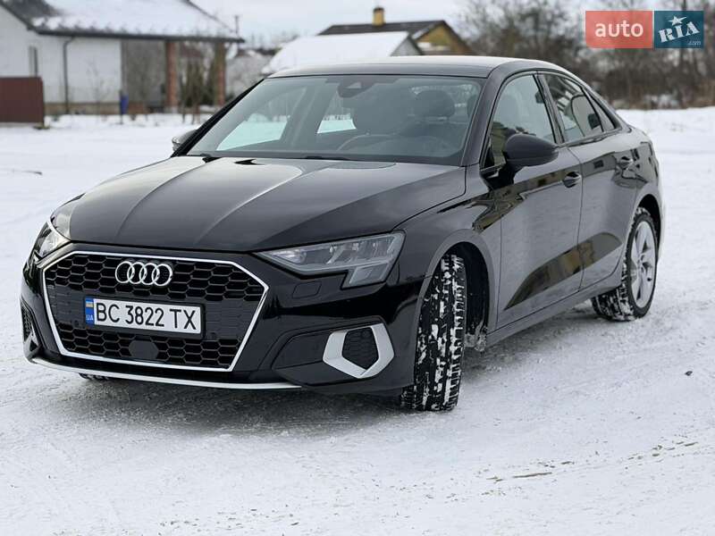 Седан Audi A3 2023 в Львове