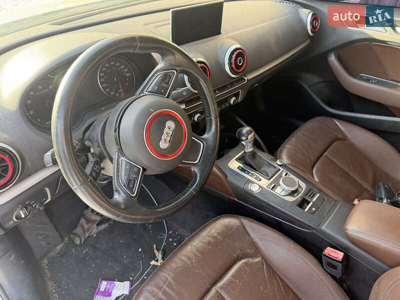 Седан Audi A3 2015 в Хмельницком