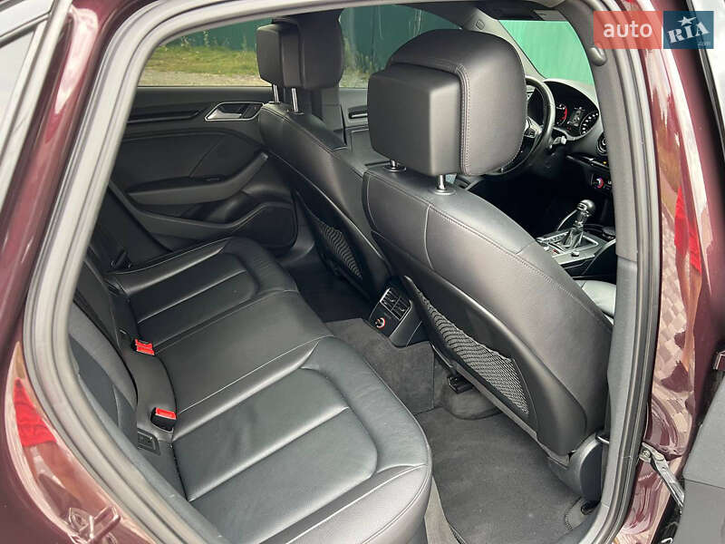 Седан Audi A3 2014 в Киеве