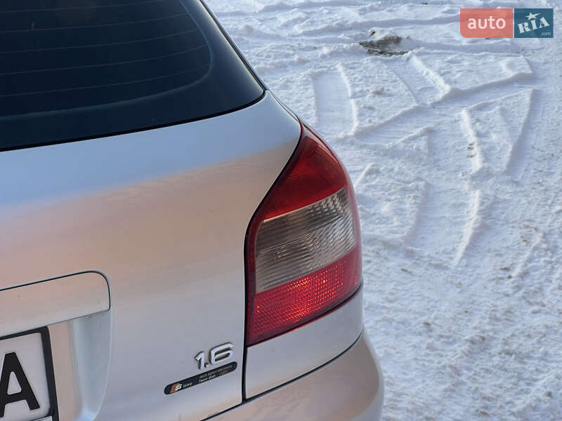 Хэтчбек Audi A3 2001 в Чернигове