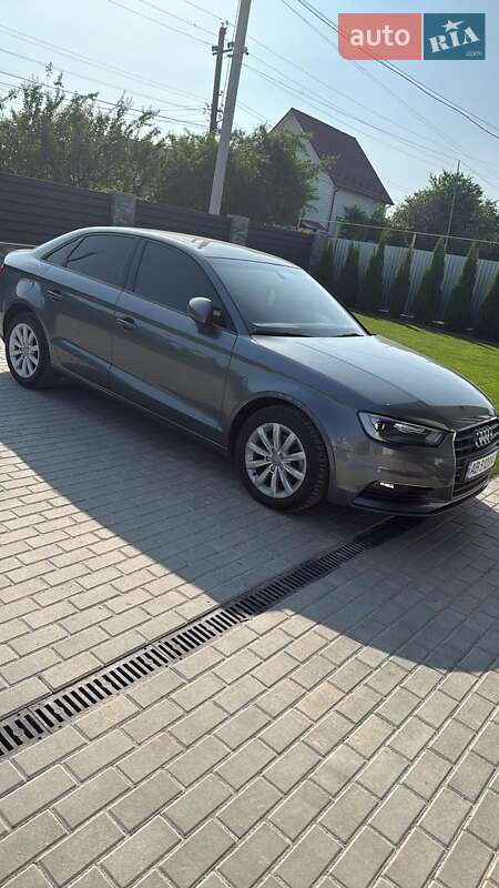 Седан Audi A3 2015 в Баре