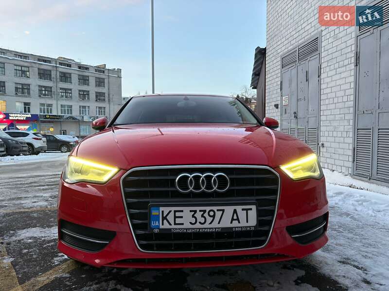 Хетчбек Audi A3 2013 в Києві