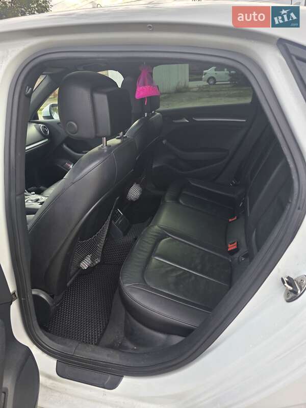 Седан Audi A3 2014 в Днепре