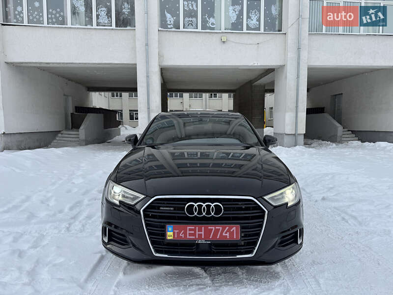 Седан Audi A3 2017 в Староконстантинове