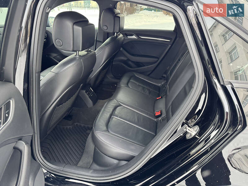 Седан Audi A3 2017 в Староконстантинове
