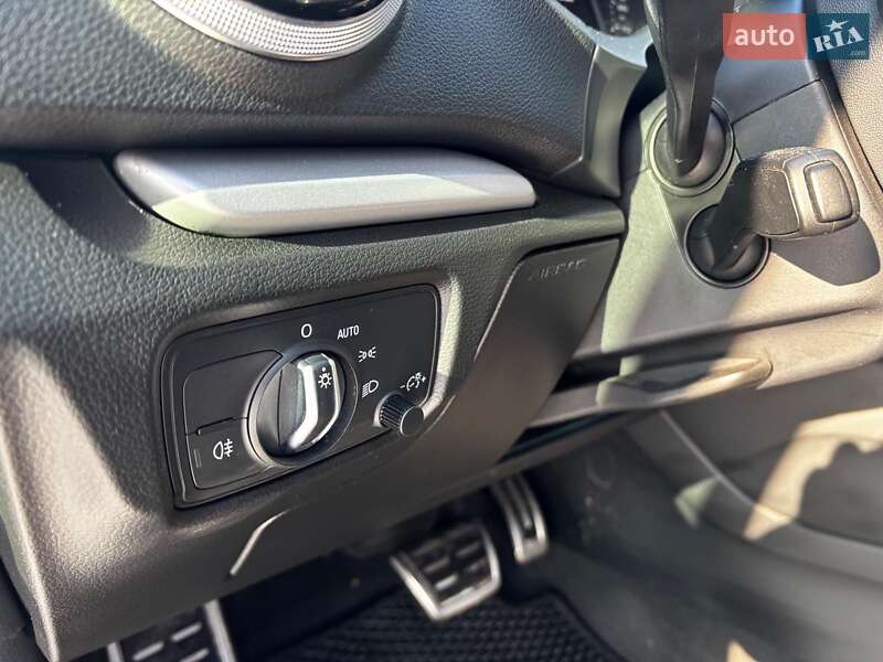 Седан Audi A3 2016 в Запорожье