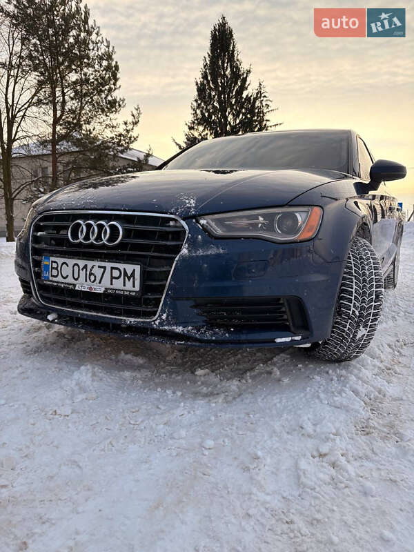 Седан Audi A3 2014 в Львове фото Седан Audi A3 2014 в Львове