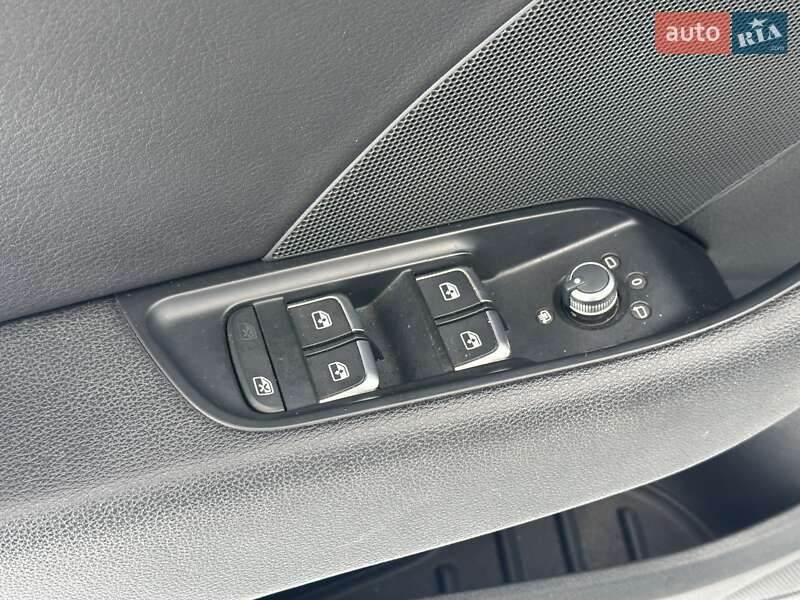 Седан Audi A3 2016 в Киеве