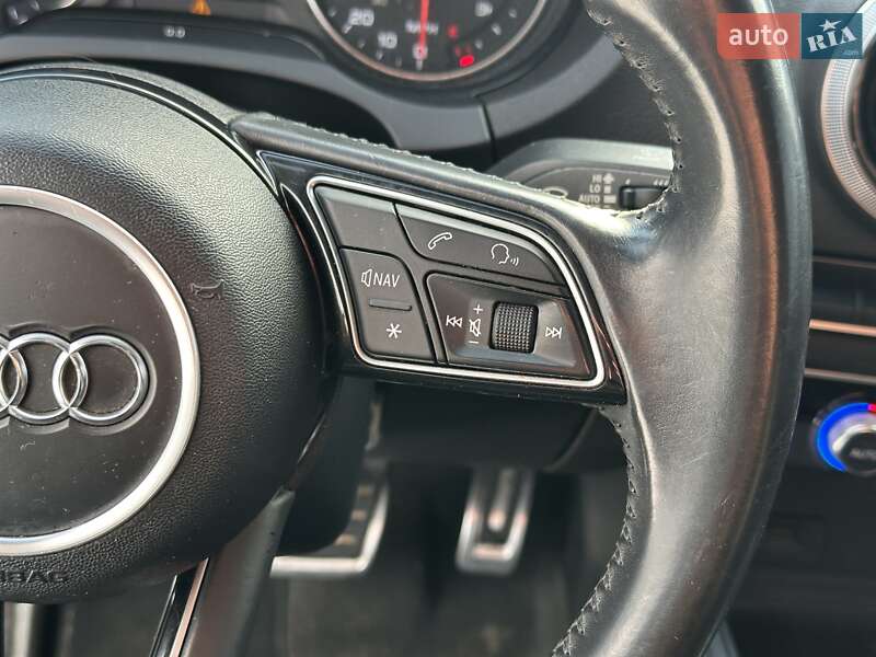 Седан Audi A3 2016 в Киеве