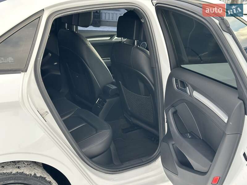 Седан Audi A3 2016 в Киеве