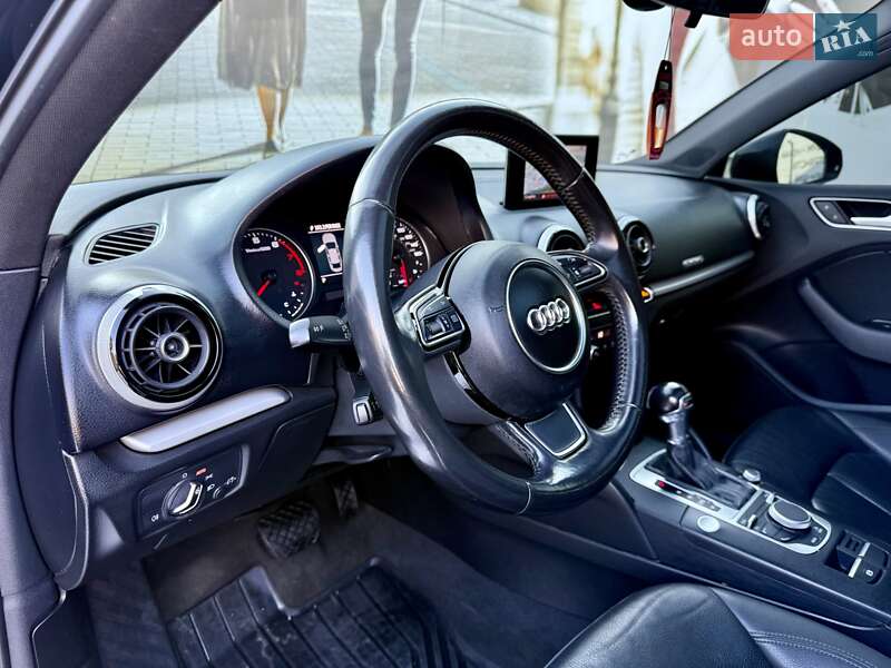 Седан Audi A3 2016 в Одессе