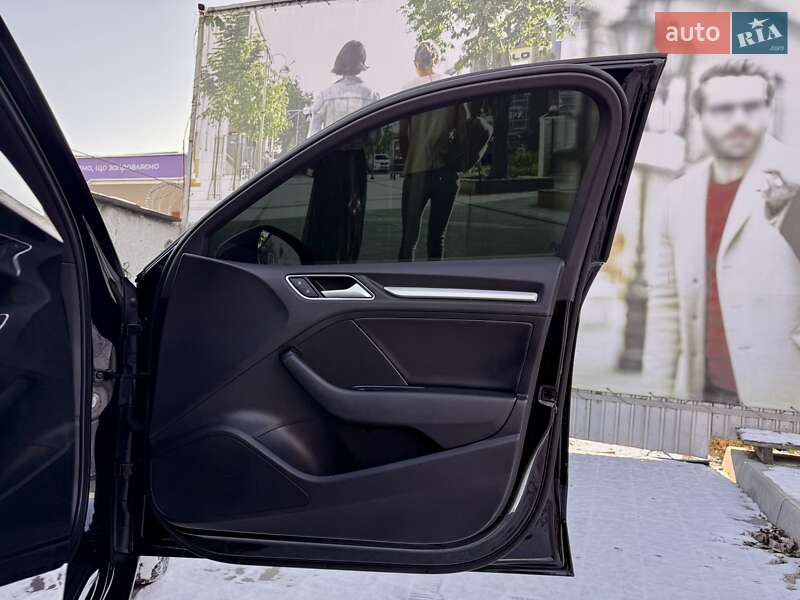 Седан Audi A3 2016 в Одессе