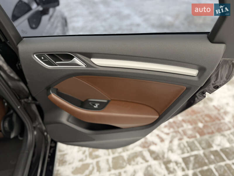 Седан Audi A3 2016 в Харькове