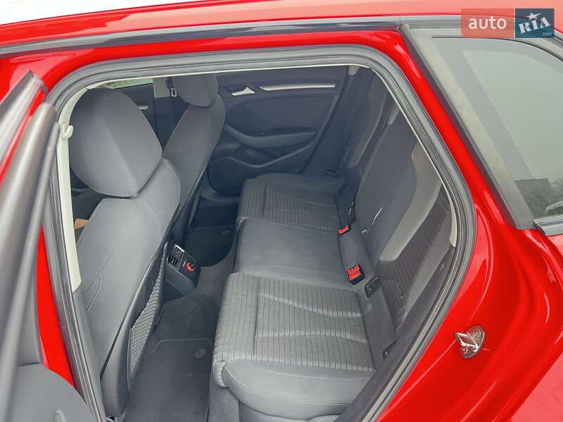 Хэтчбек Audi A3 2015 в Хмельницком