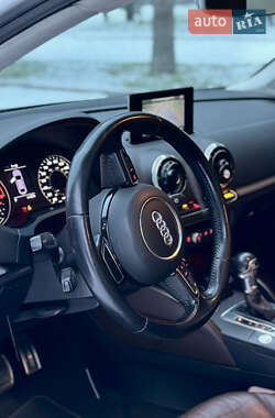 Седан Audi A3 2015 в Одессе
