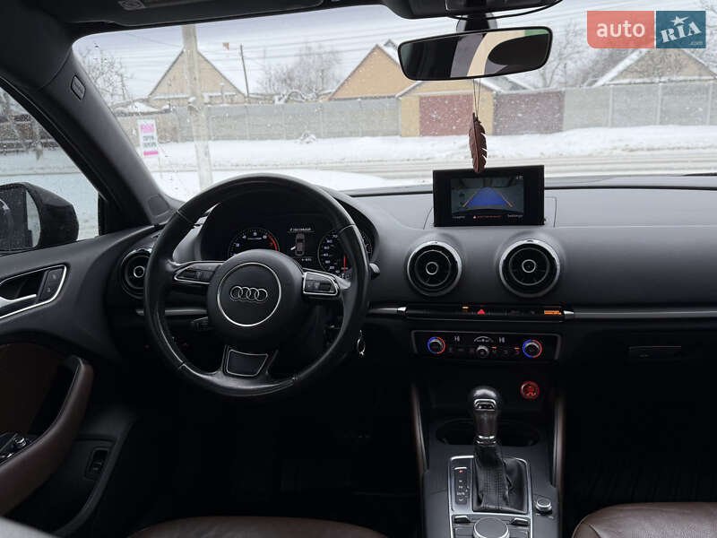 Седан Audi A3 2015 в Запоріжжі