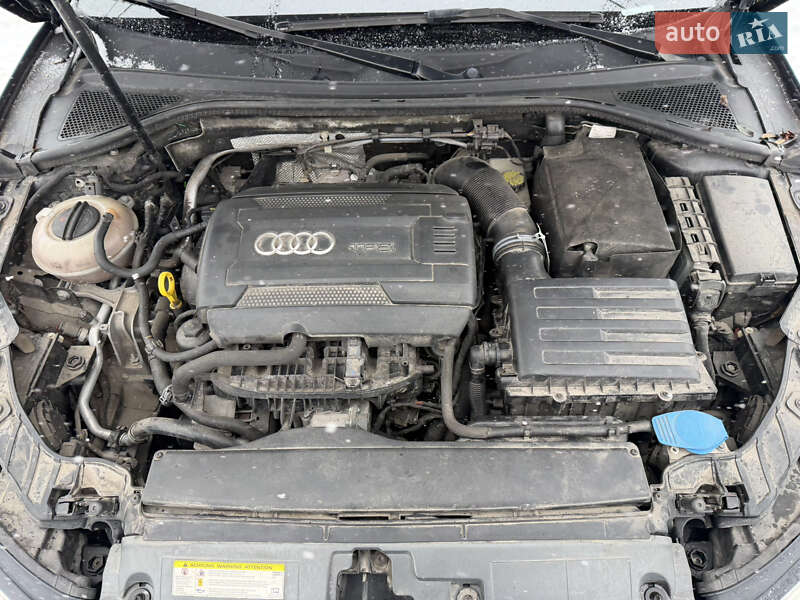 Седан Audi A3 2015 в Запоріжжі