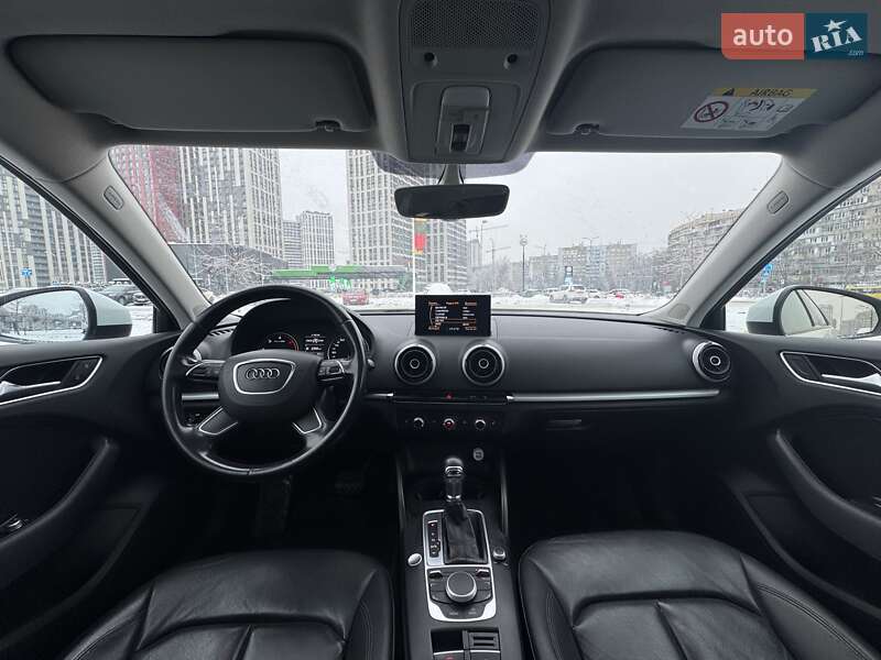 Хэтчбек Audi A3 2015 в Киеве