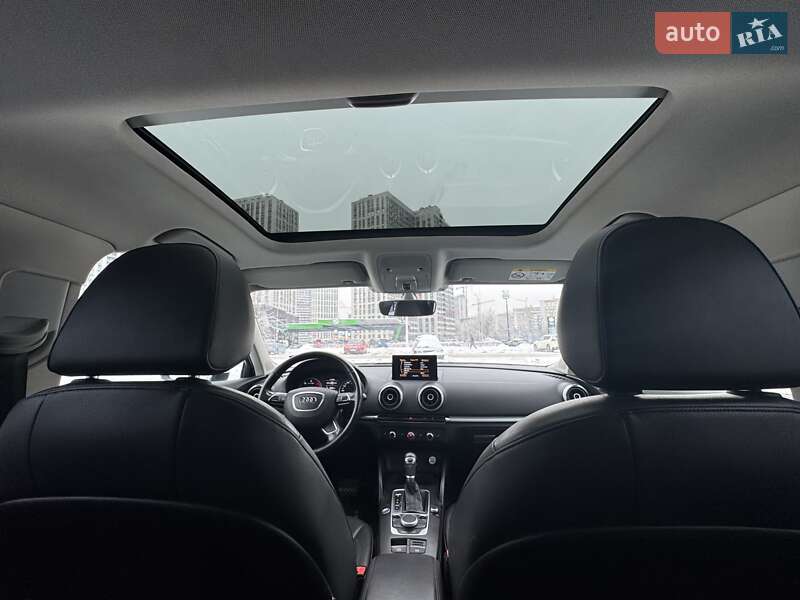 Хэтчбек Audi A3 2015 в Киеве