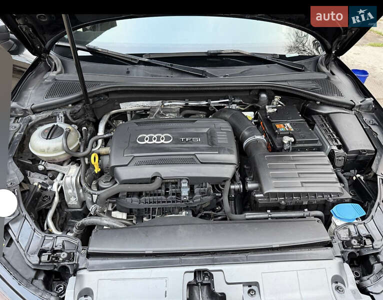 Седан Audi A3 2016 в Харькове