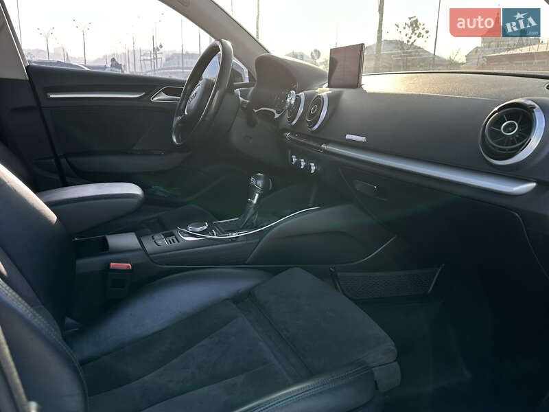 Хетчбек Audi A3 2016 в Києві
