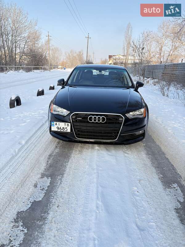 Седан Audi A3 2016 в Києві