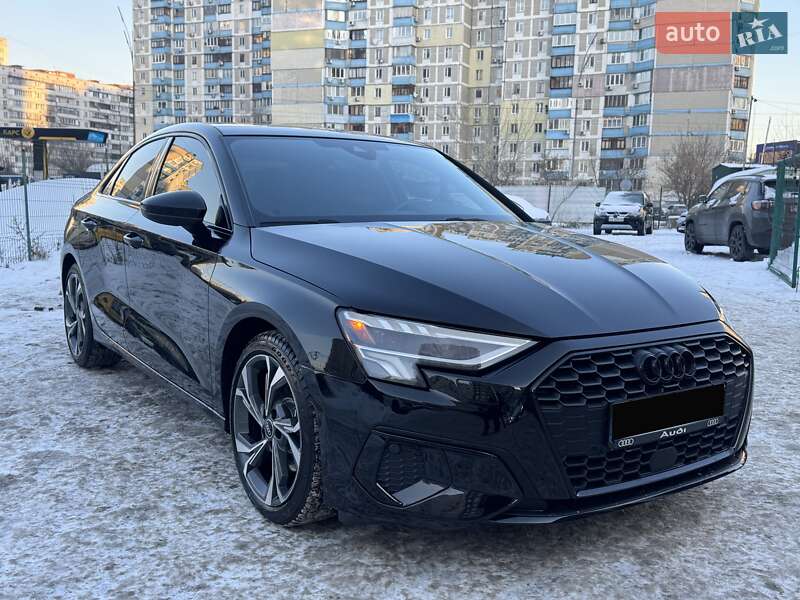 Седан Audi A3 2023 в Киеве
