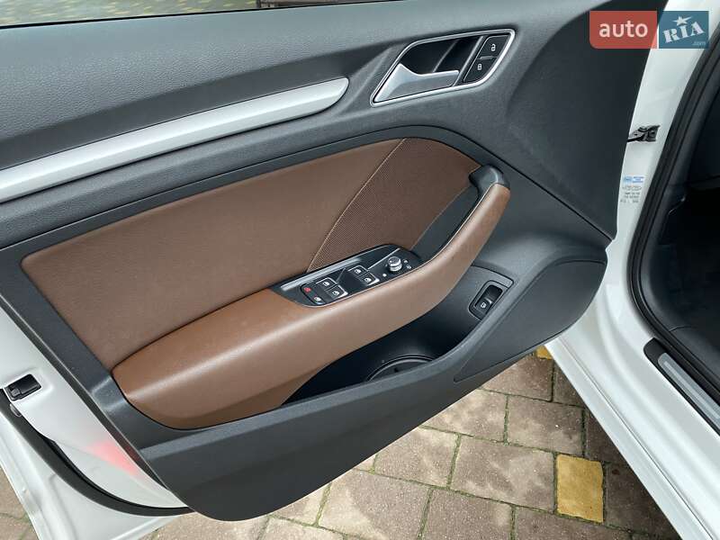 Хэтчбек Audi A3 2017 в Ровно