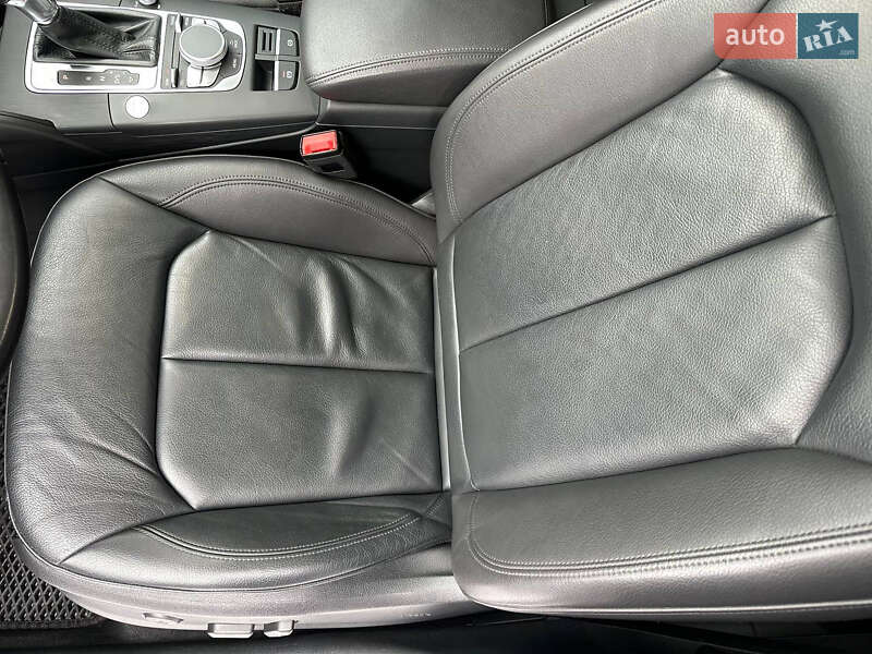 Седан Audi A3 2015 в Киеве