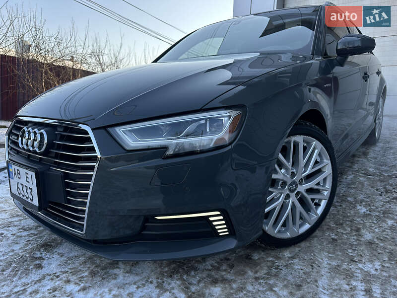 Хэтчбек Audi A3 2018 в Виннице фото 10 Хэтчбек Audi A3 2018 в Виннице