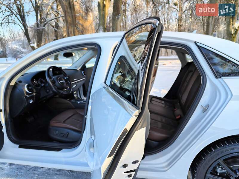 Седан Audi A3 2015 в Києві