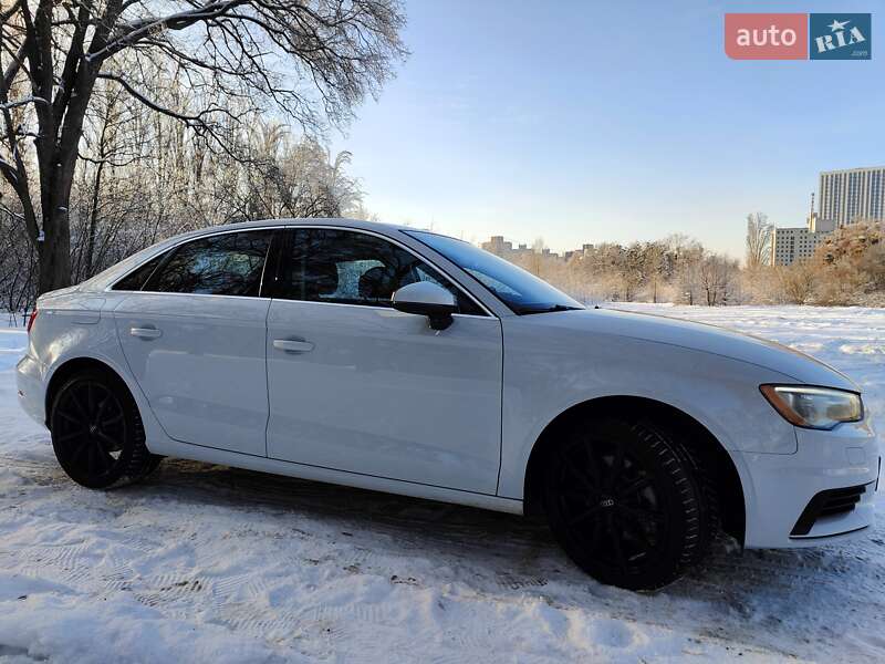 Седан Audi A3 2015 в Києві
