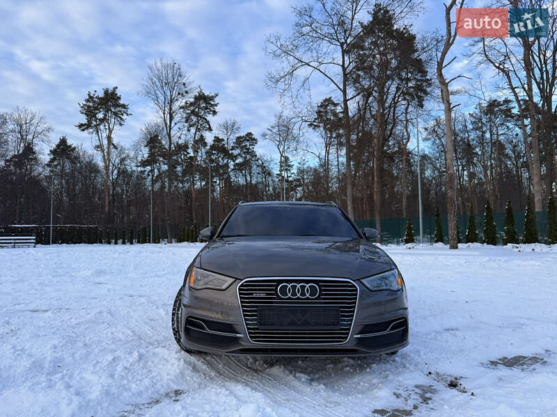 Хетчбек Audi A3 2016 в Харкові