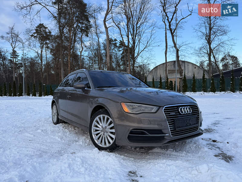 Хетчбек Audi A3 2016 в Харкові