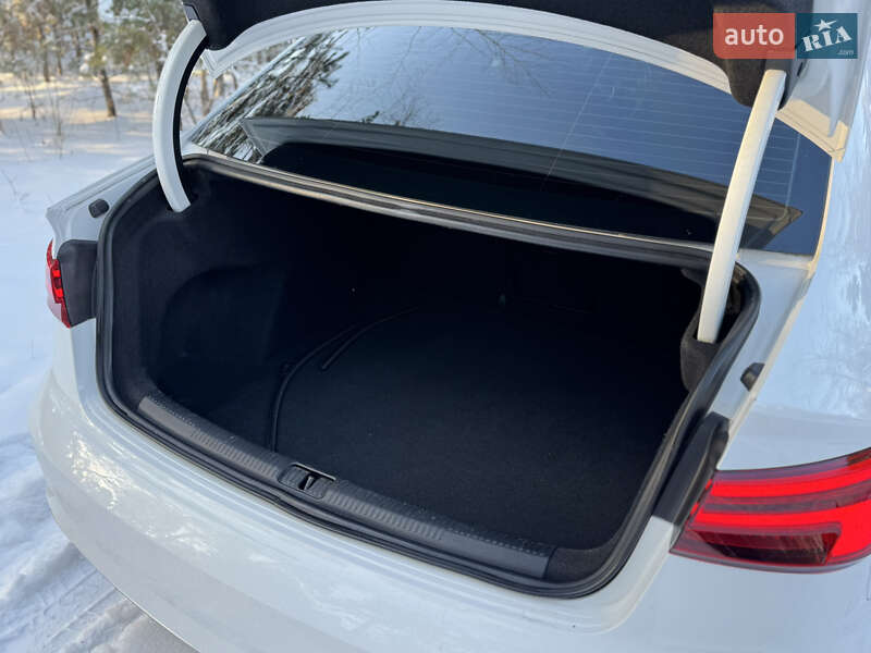 Седан Audi A3 2017 в Києві