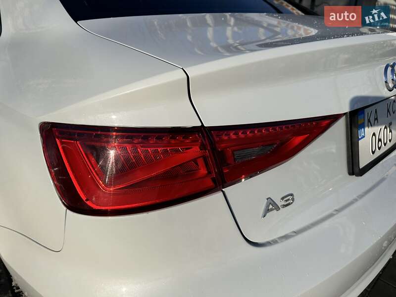 Седан Audi A3 2014 в Киеве