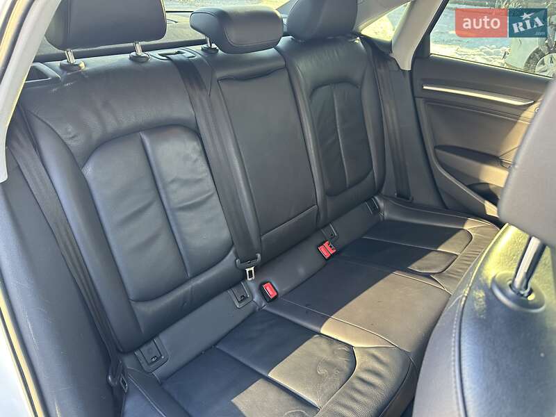 Седан Audi A3 2014 в Киеве