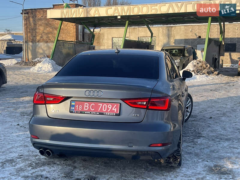 Седан Audi A3 2015 в Чернігові