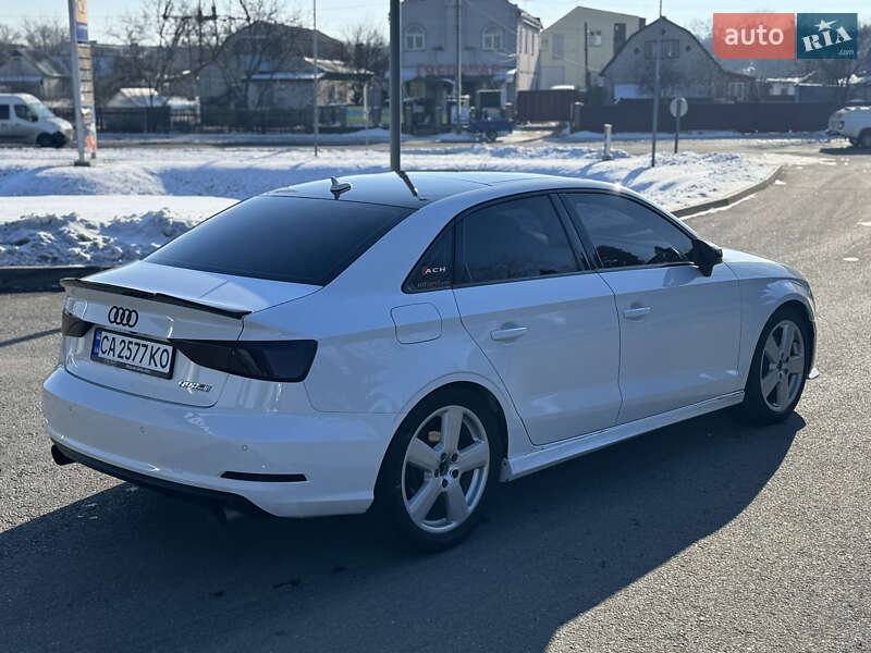 Седан Audi A3 2015 в Черкассах