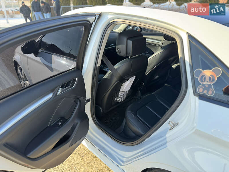 Седан Audi A3 2015 в Черкассах