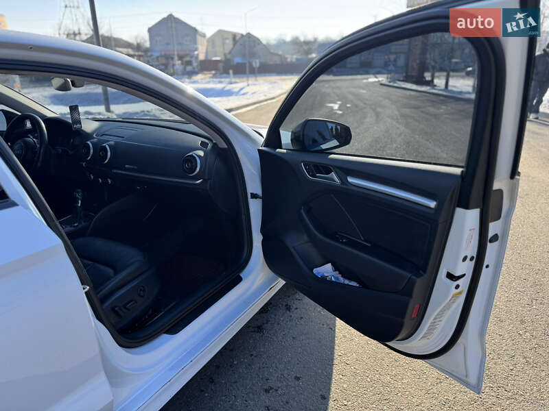 Седан Audi A3 2015 в Черкассах